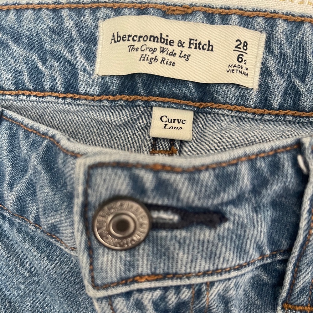 Abercrombie & Fitch High Rise Cropped Wide Leg Jean - Curve Love - Picture 13 of 14